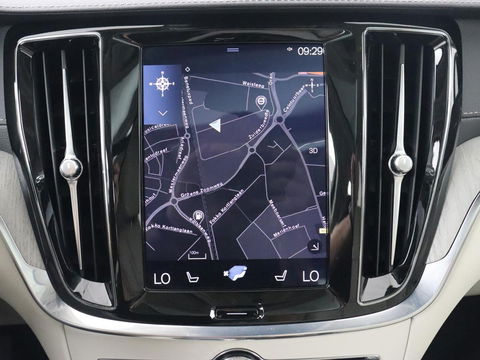 Volvo V60 2.0 T8 Recharge AWD Inscription | Panoramadak | Stoelventilatie | Adaptive cruise | Head-Up | 360 Camera | Harman/Kardon | Memory | Carplay | Navigatie | PHEV | Plug In