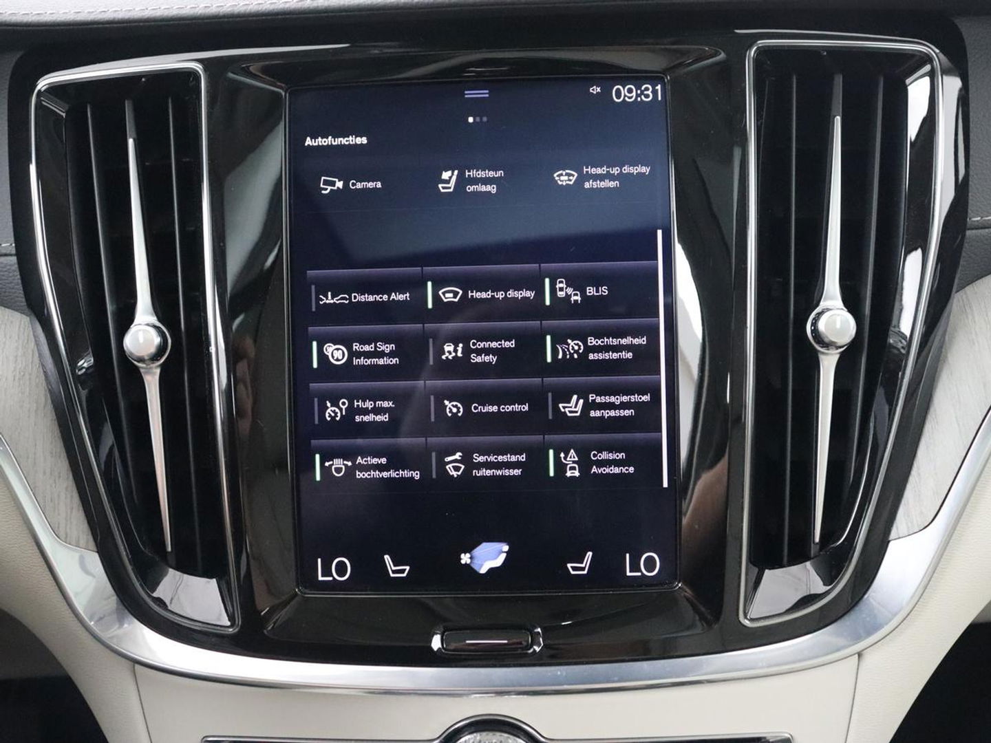 Volvo V60 2.0 T8 Recharge AWD Inscription | Panoramadak | Stoelventilatie | Adaptive cruise | Head-Up | 360 Camera | Harman/Kardon | Memory | Carplay | Navigatie | PHEV | Plug In