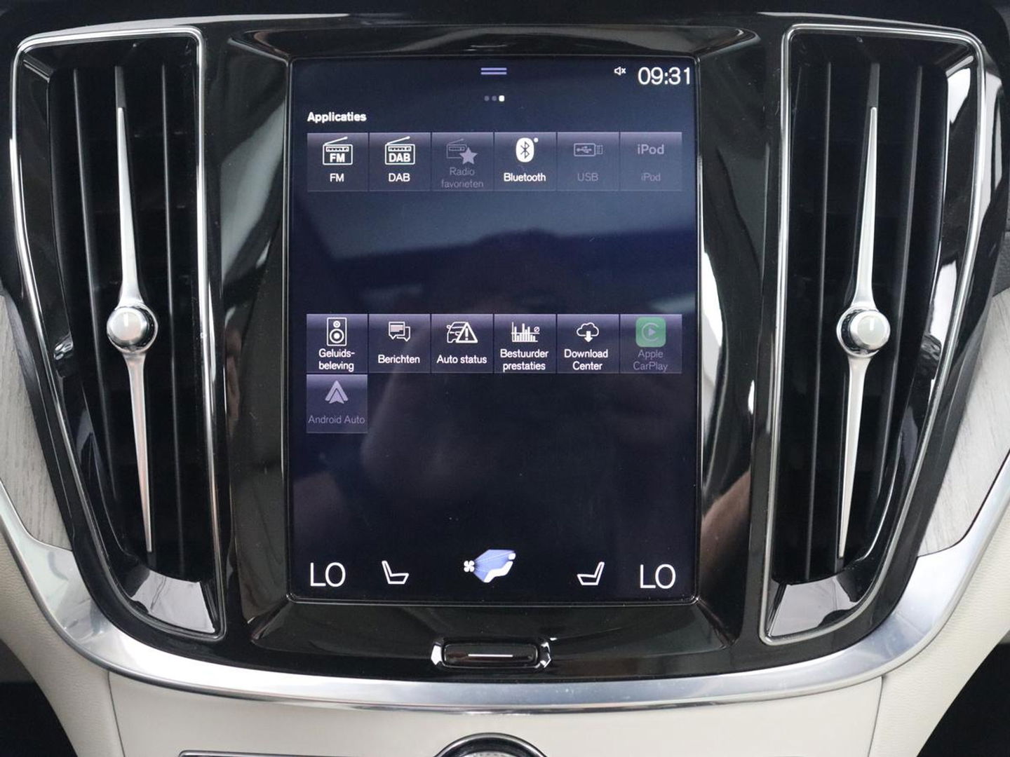 Volvo V60 2.0 T8 Recharge AWD Inscription | Panoramadak | Stoelventilatie | Adaptive cruise | Head-Up | 360 Camera | Harman/Kardon | Memory | Carplay | Navigatie | PHEV | Plug In