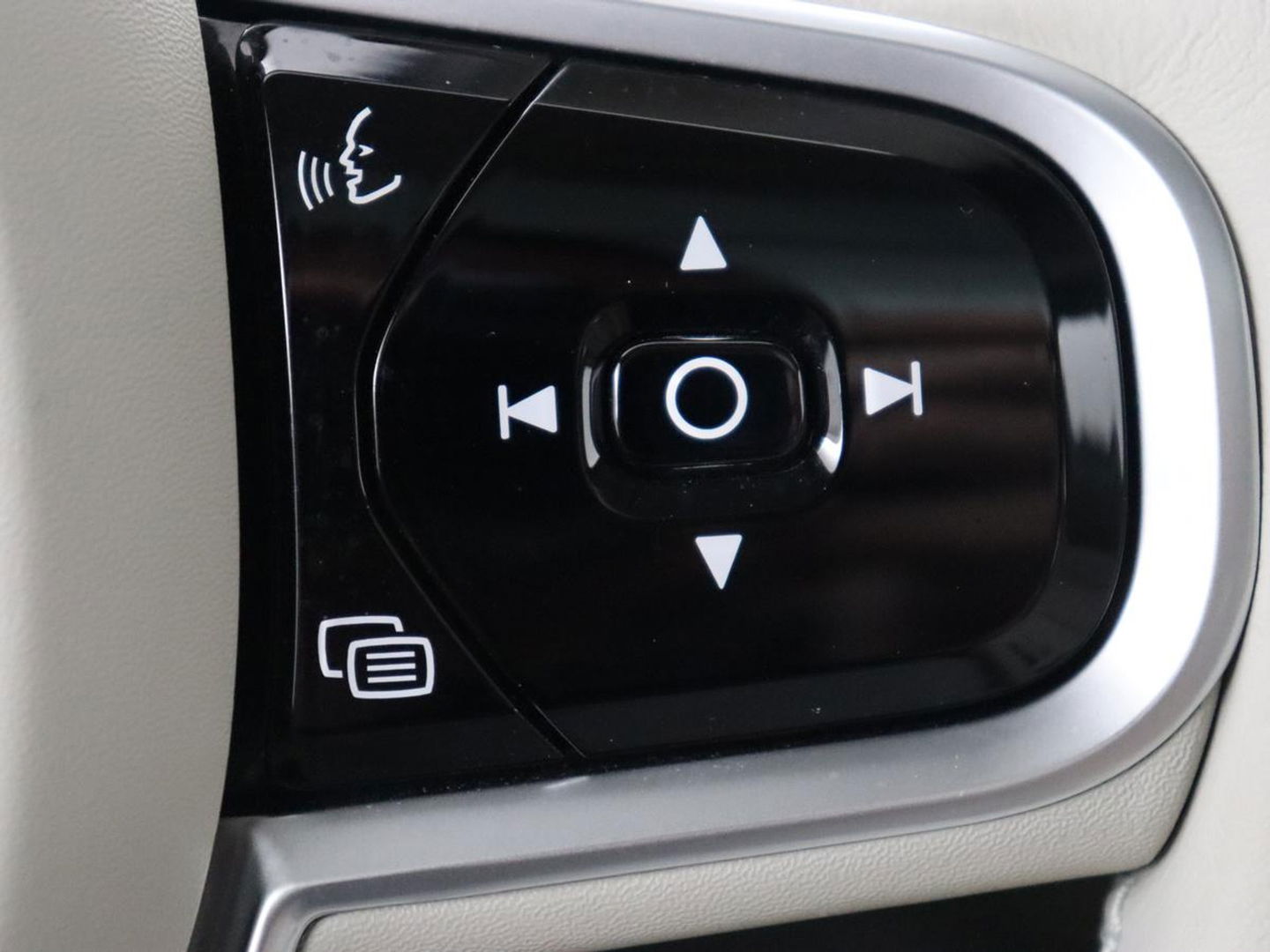 Volvo V60 2.0 T8 Recharge AWD Inscription | Panoramadak | Stoelventilatie | Adaptive cruise | Head-Up | 360 Camera | Harman/Kardon | Memory | Carplay | Navigatie | PHEV | Plug In