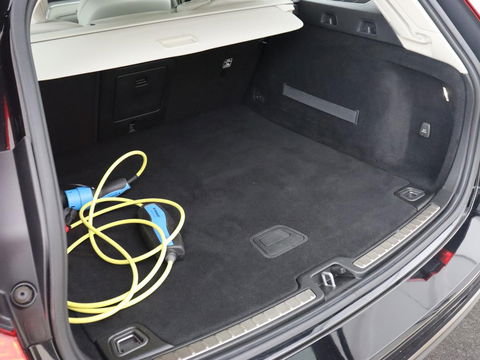 Volvo V60 2.0 T8 Recharge AWD Inscription | Panoramadak | Stoelventilatie | Adaptive cruise | Head-Up | 360 Camera | Harman/Kardon | Memory | Carplay | Navigatie | PHEV | Plug In