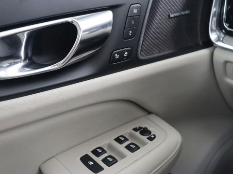 Volvo V60 2.0 T8 Recharge AWD Inscription | Panoramadak | Stoelventilatie | Adaptive cruise | Head-Up | 360 Camera | Harman/Kardon | Memory | Carplay | Navigatie | PHEV | Plug In