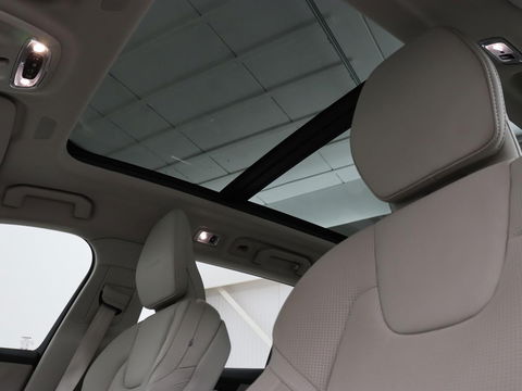 Volvo V60 2.0 T8 Recharge AWD Inscription | Panoramadak | Stoelventilatie | Adaptive cruise | Head-Up | 360 Camera | Harman/Kardon | Memory | Carplay | Navigatie | PHEV | Plug In