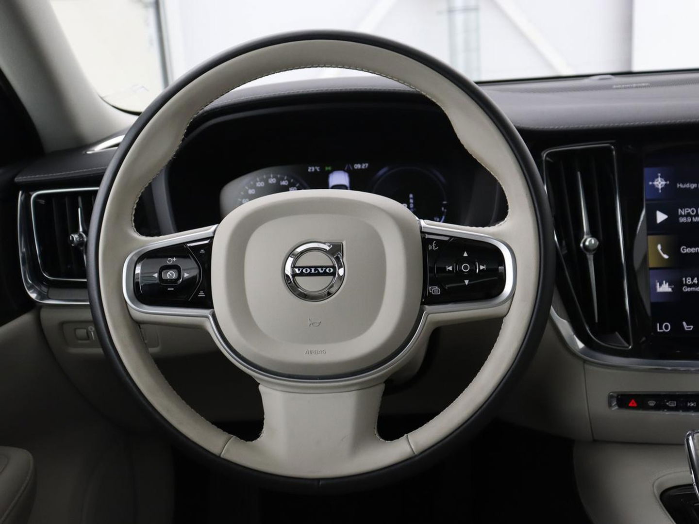 Volvo V60 2.0 T8 Recharge AWD Inscription | Panoramadak | Stoelventilatie | Adaptive cruise | Head-Up | 360 Camera | Harman/Kardon | Memory | Carplay | Navigatie | PHEV | Plug In