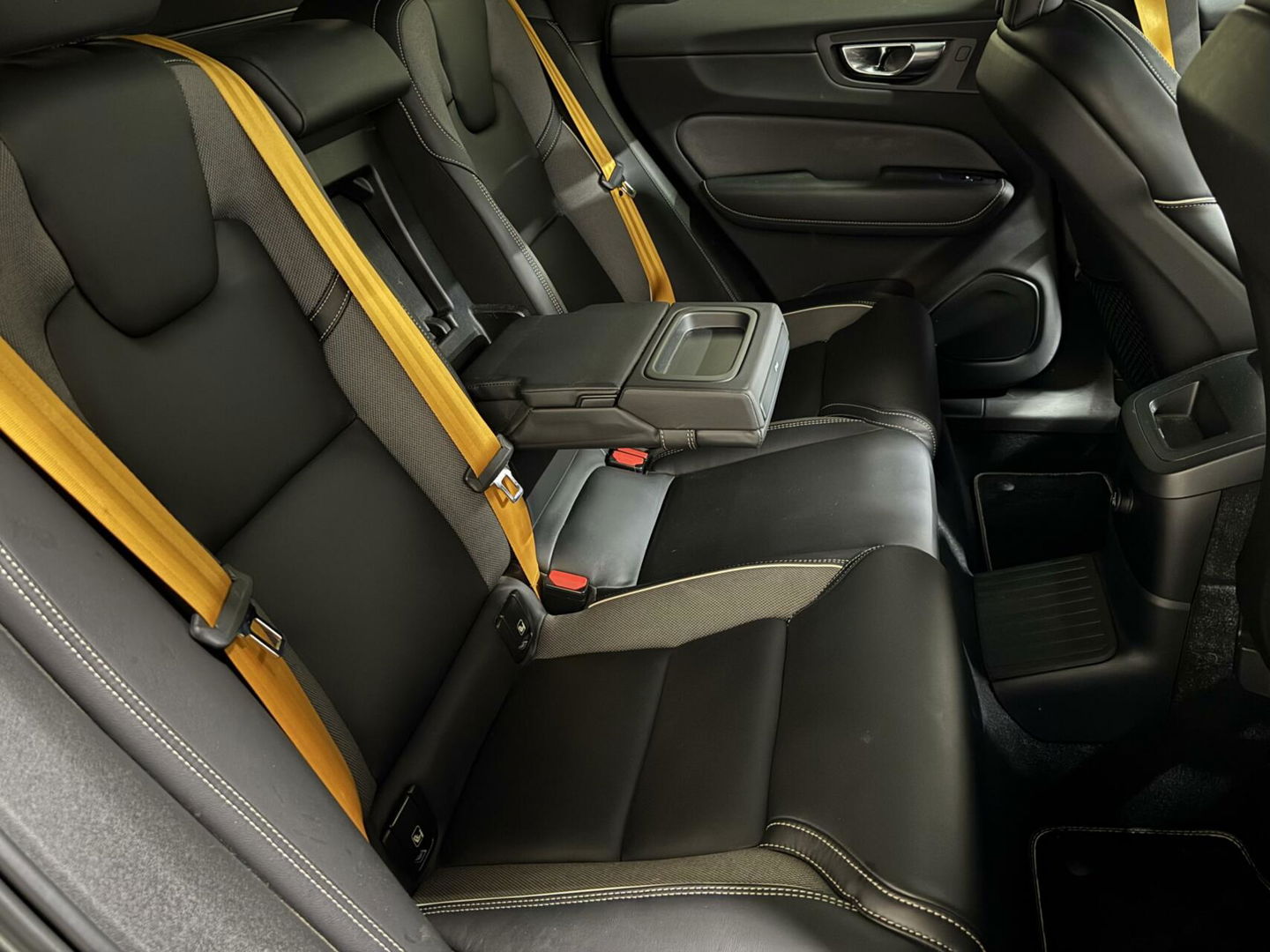 Volvo XC60 2.0 T8 AWD Polestar Engineered Pano H/K 360° Autopilot