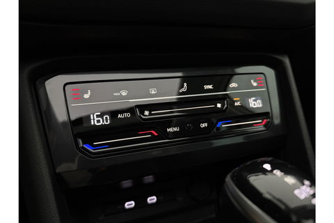 Volkswagen Tiguan 1.4 TSI eHybrid 225PK R-Line Pano ACC IQ LED Virtual Navi Clima Carplay Trekhaak 18"LMV PDC