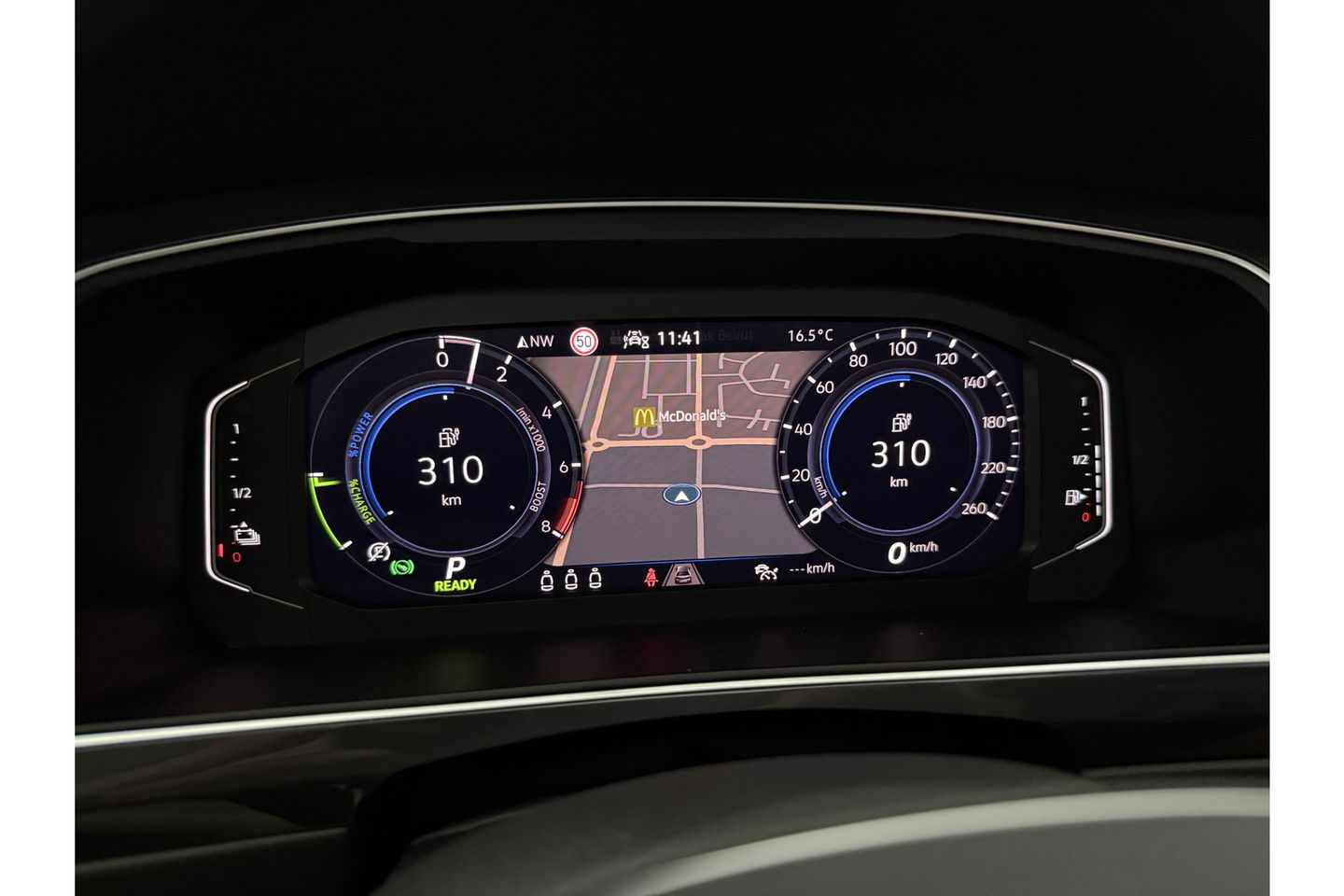Volkswagen Tiguan 1.4 TSI eHybrid 225PK R-Line Pano ACC IQ LED Virtual Navi Clima Carplay Trekhaak 18"LMV PDC