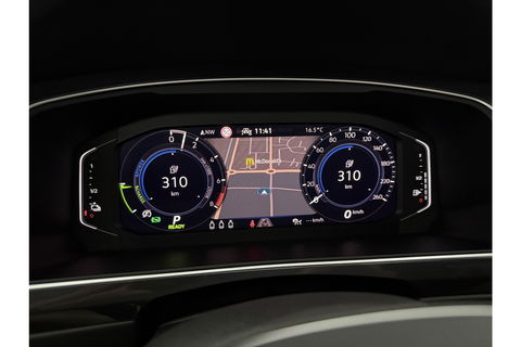 Volkswagen Tiguan 1.4 TSI eHybrid 225PK R-Line Pano ACC IQ LED Virtual Navi Clima Carplay Trekhaak 18"LMV PDC