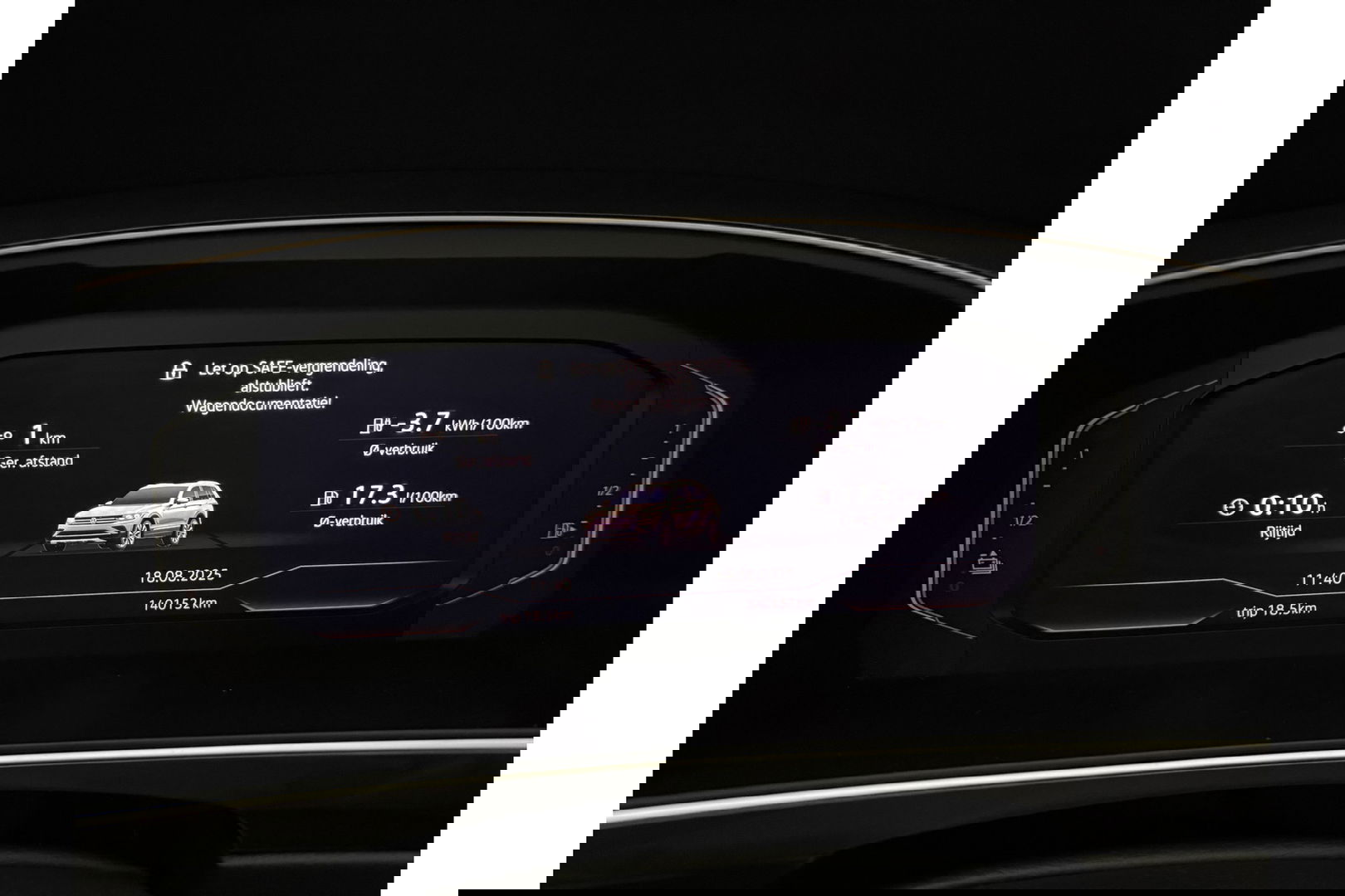 Volkswagen Tiguan 1.4 TSI eHybrid 225PK R-Line Pano ACC IQ LED Virtual Navi Clima Carplay Trekhaak 18"LMV PDC