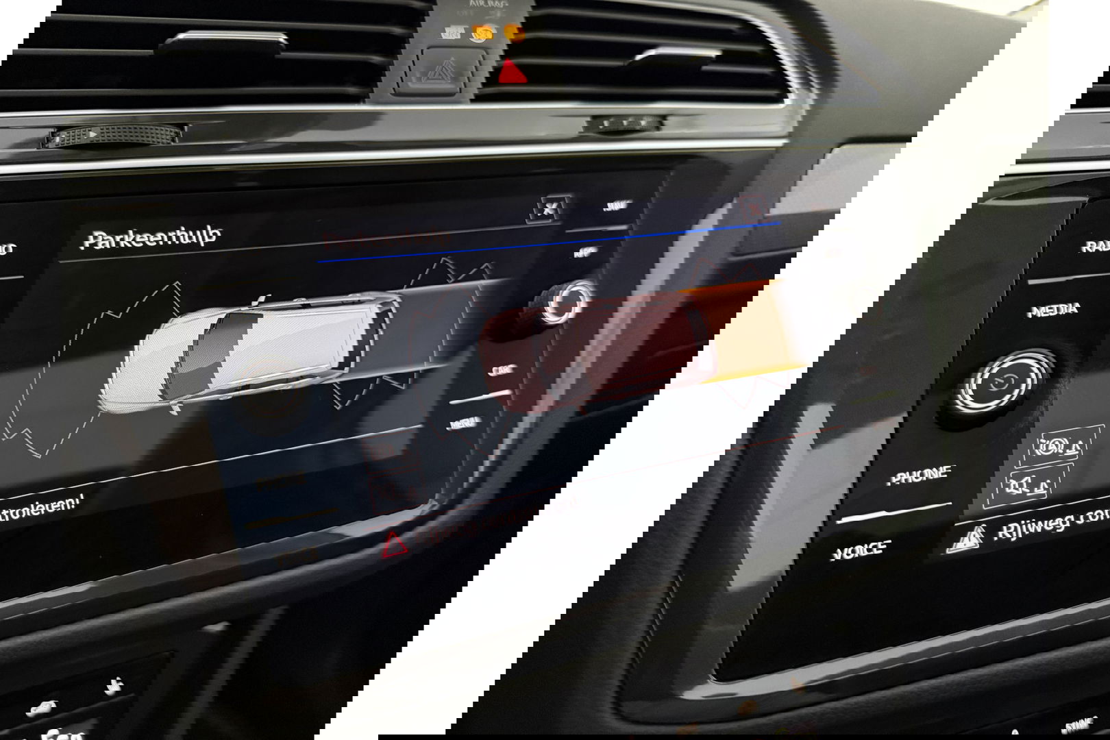 Volkswagen Tiguan 1.4 TSI eHybrid 225PK R-Line Pano ACC IQ LED Virtual Navi Clima Carplay Trekhaak 18"LMV PDC