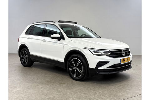 Volkswagen Tiguan 1.4 TSI eHybrid 225PK R-Line Pano ACC IQ LED Virtual Navi Clima Carplay Trekhaak 18"LMV PDC