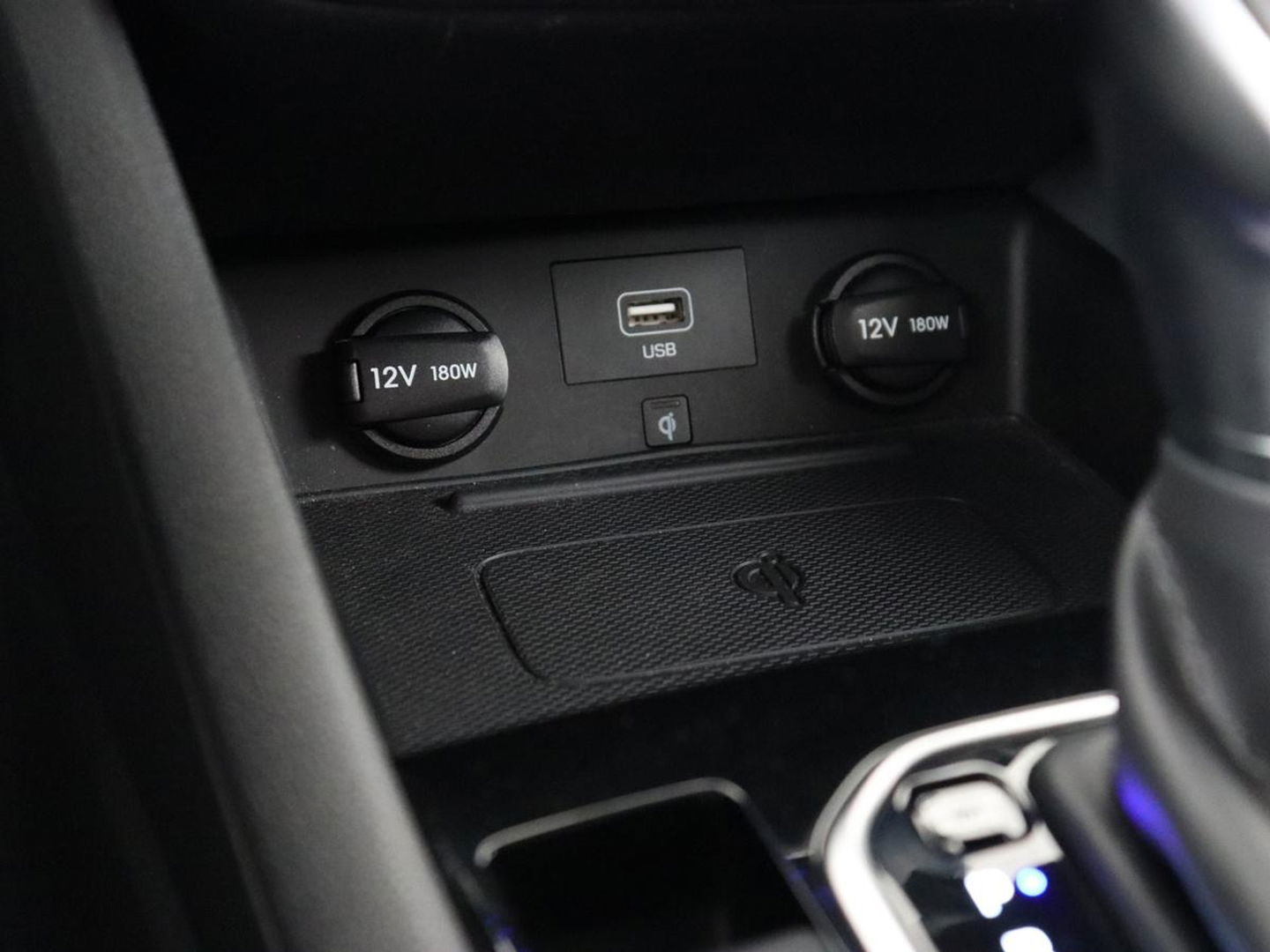 Hyundai IONIQ 1.6 GDI PHEV Comfort | Stoel & stuurverwarming | Adaptive cruise | Camera | Carplay | Navigatie | Full LED | Keyless | Plug In