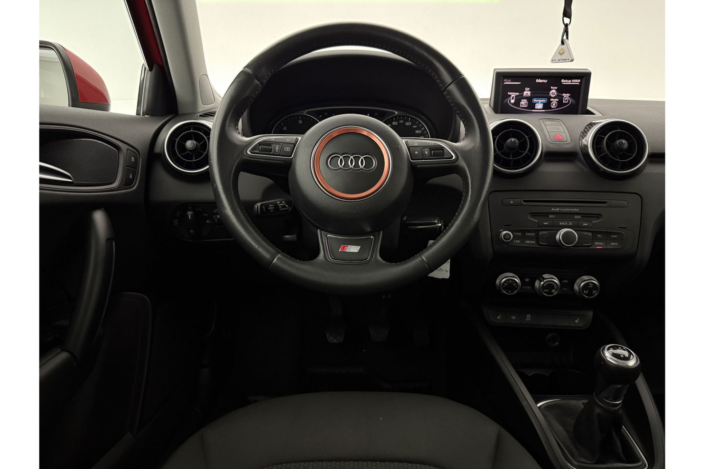 Audi A1 1.6 TDI S-line Airco Cruise Parkeersensoren 15"LMV Stoelverwarming
