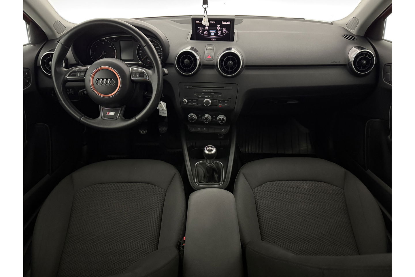 Audi A1 1.6 TDI S-line Airco Cruise Parkeersensoren 15"LMV Stoelverwarming
