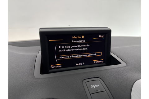 Audi A1 1.6 TDI S-line Airco Cruise Parkeersensoren 15"LMV Stoelverwarming