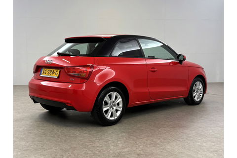 Audi A1 1.6 TDI S-line Airco Cruise Parkeersensoren 15"LMV Stoelverwarming