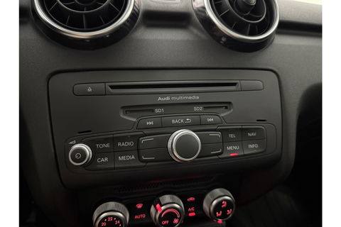 Audi A1 1.6 TDI S-line Airco Cruise Parkeersensoren 15"LMV Stoelverwarming