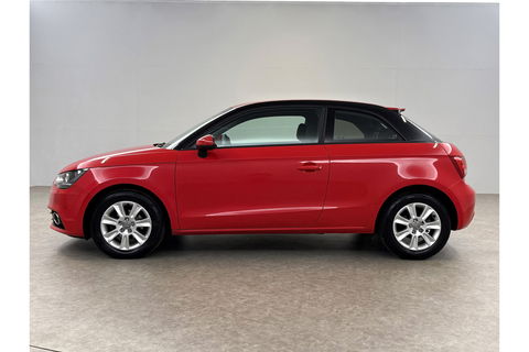 Audi A1 1.6 TDI S-line Airco Cruise Parkeersensoren 15"LMV Stoelverwarming