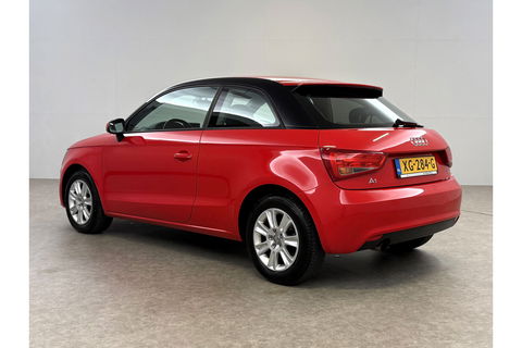 Audi A1 1.6 TDI S-line Airco Cruise Parkeersensoren 15"LMV Stoelverwarming