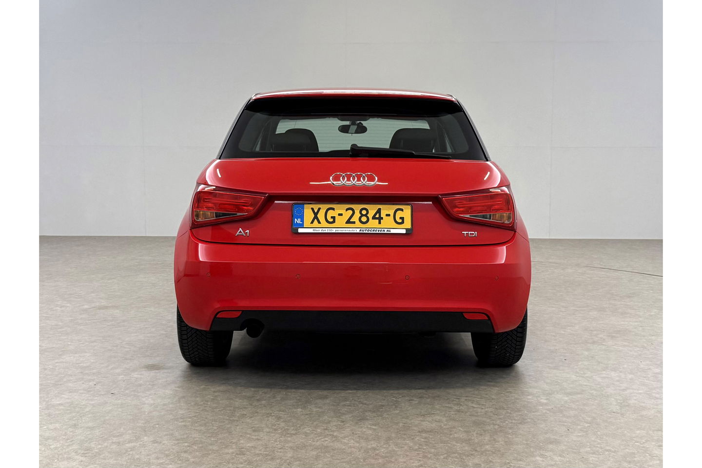 Audi A1 1.6 TDI S-line Airco Cruise Parkeersensoren 15"LMV Stoelverwarming