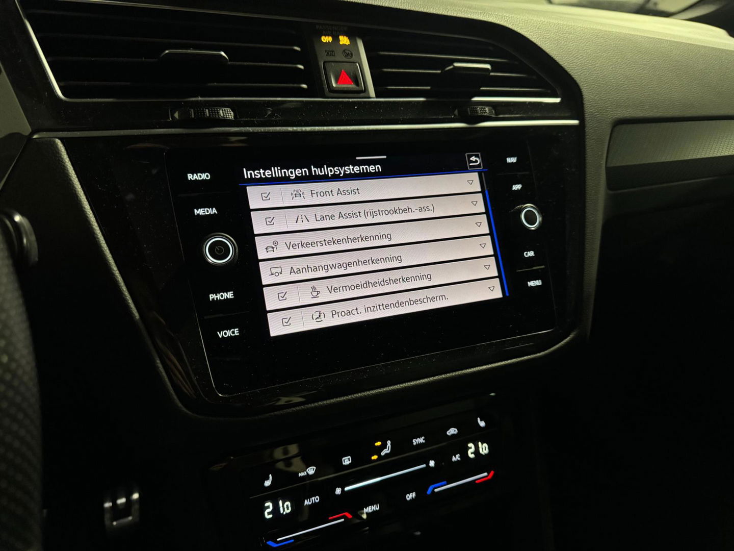 Volkswagen Tiguan 1.5 TSI R-Line CAM ACC'