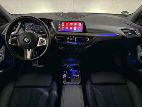 BMW 1 Serie 118i M-Sport Harman/Kardon HUD CarPlay Sfeer Trekh.