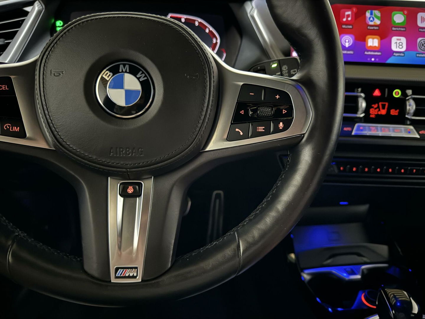 BMW 1 Serie 118i M-Sport Harman/Kardon HUD CarPlay Sfeer Trekh.