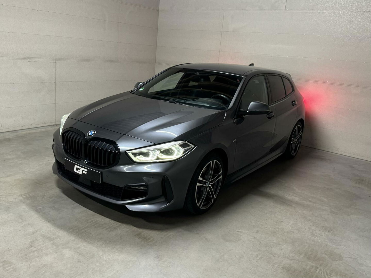 BMW 1 Serie 118i M-Sport Harman/Kardon HUD CarPlay Sfeer Trekh.