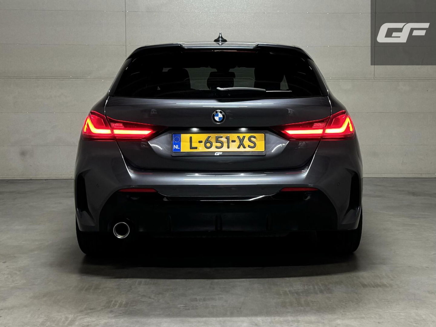 BMW 1 Serie 118i M-Sport Harman/Kardon HUD CarPlay Sfeer Trekh.