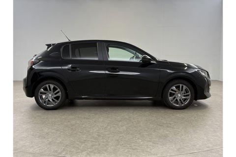 Peugeot 208 1.2 PureTech Airco Carplay Cruise LED Navigatie 16"LMV PDC