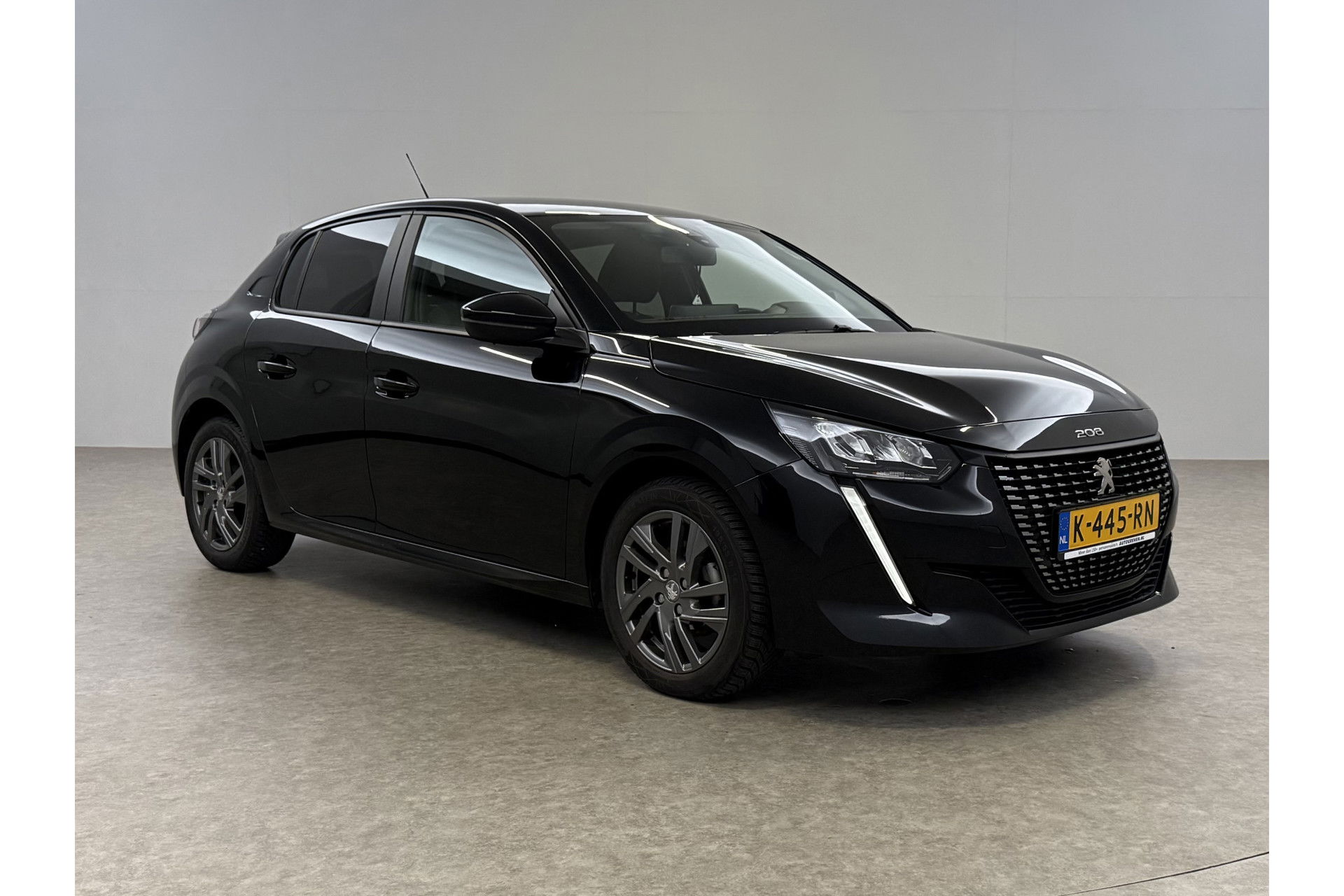 Peugeot 208 1.2 PureTech | LED | Carplay | Cruisecontrol | Airco | Navigatie | Parkeersensoren | 16"LMV
