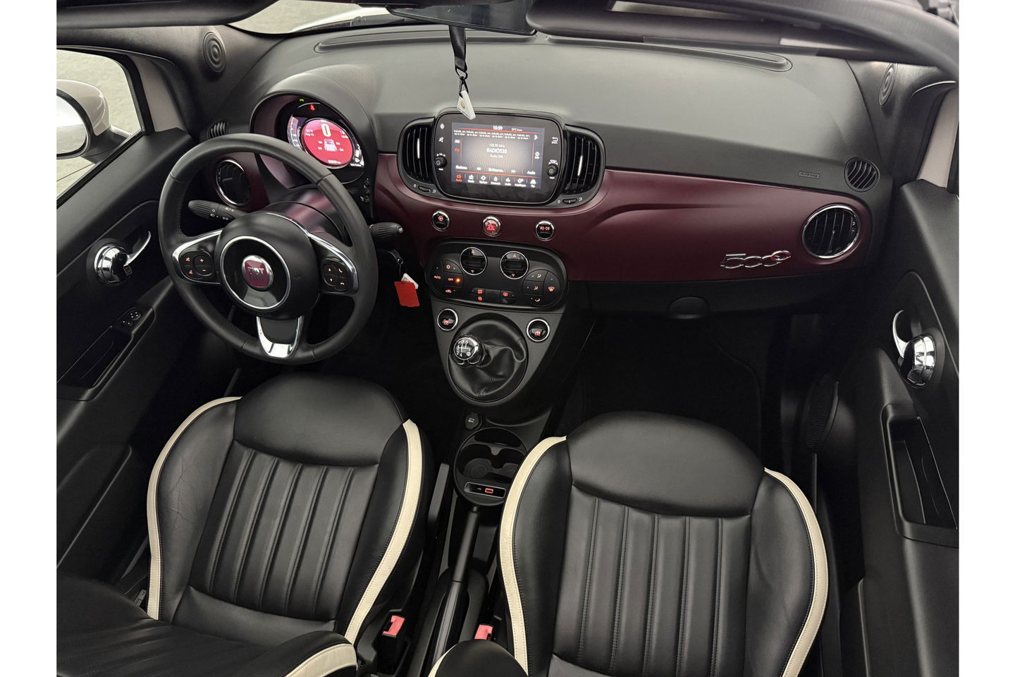 Fiat 500C 1.2 Lounge Cabriolet Clima Cruise Carplay Open Dak LED Leder PDC 16"LMV