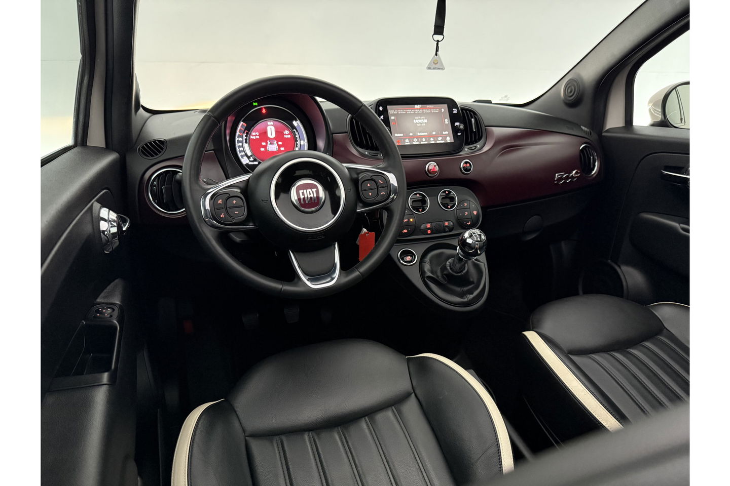 Fiat 500C 1.2 Lounge Cabriolet Clima Cruise Carplay Open Dak LED Leder PDC 16"LMV