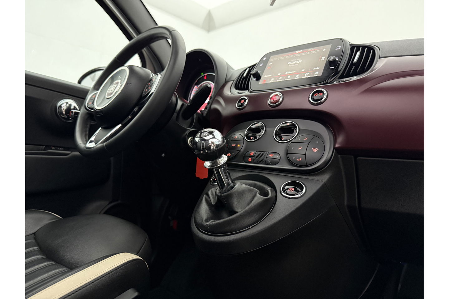 Fiat 500C 1.2 Lounge Cabriolet Clima Cruise Carplay Open Dak LED Leder PDC 16"LMV