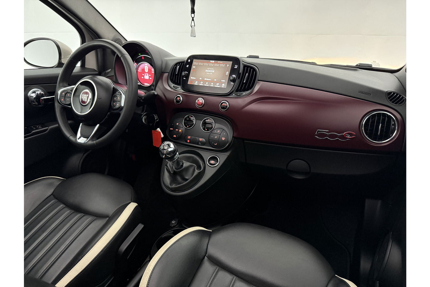 Fiat 500C 1.2 Lounge Cabriolet Clima Cruise Carplay Open Dak LED Leder PDC 16"LMV
