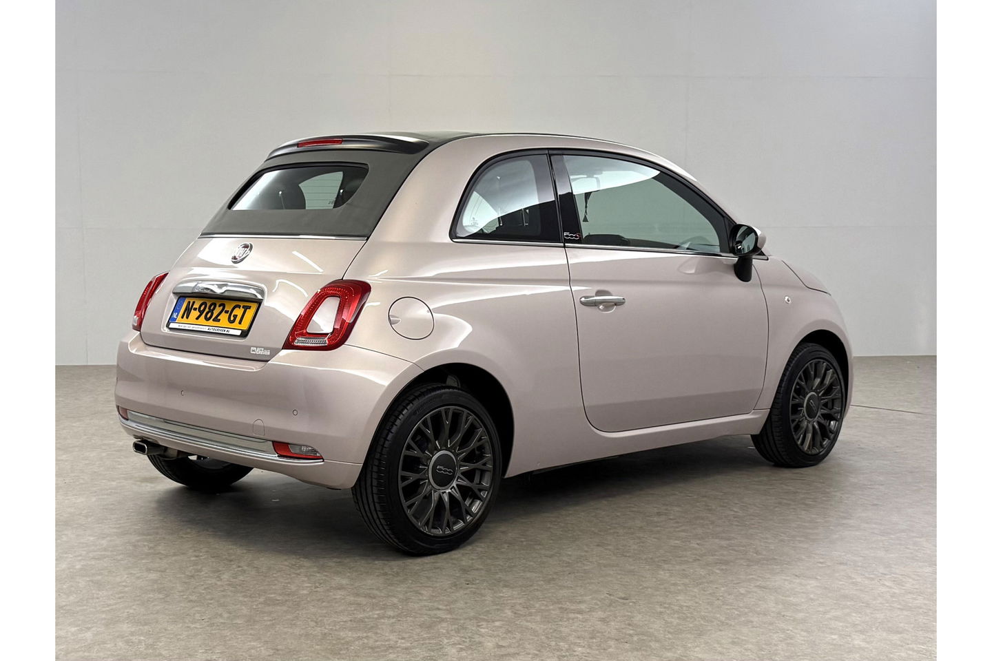 Fiat 500C 1.2 Lounge Cabriolet Clima Cruise Carplay Open Dak LED Leder PDC 16"LMV