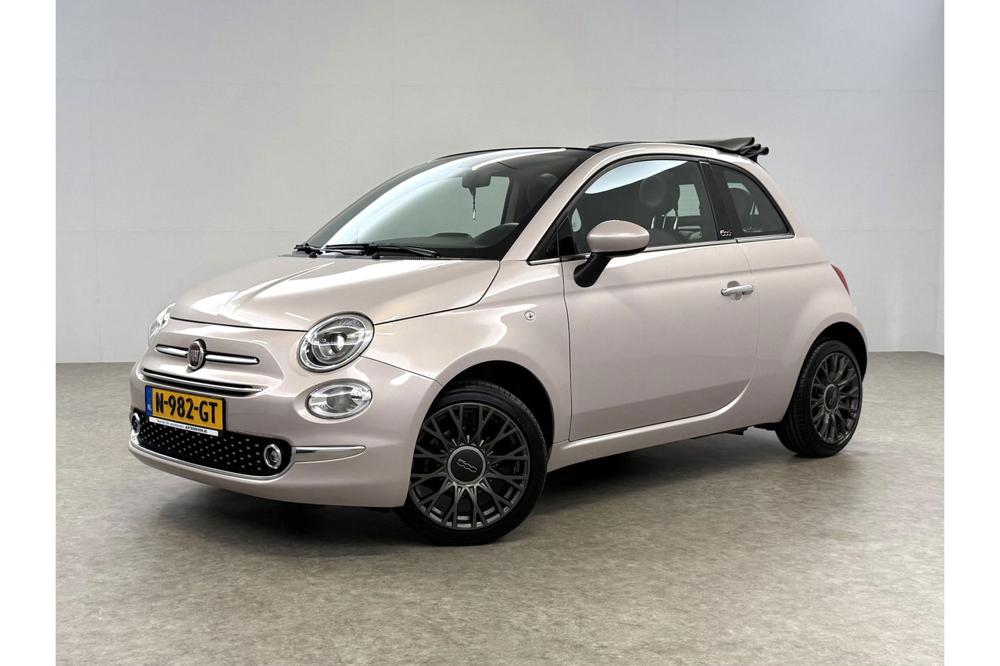 Fiat 500C 1.2 Lounge Cabriolet Clima Cruise Carplay Open Dak LED Leder PDC 16"LMV