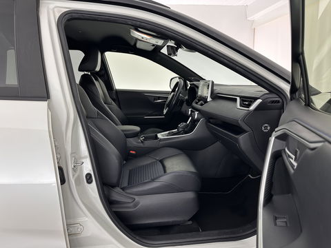 Toyota RAV4 2.5 Hybrid AWD Bi-Tone (INCL.BTW) *LEATHER | FULL-LED | ADAPTIVE-CRUISE | BLINDS-SPOT | TOP-VIEW | JBL-SOUND | KEYLESS | NAVI-FULLMAP | DAB+ | 18''ALU | TOWBAR*