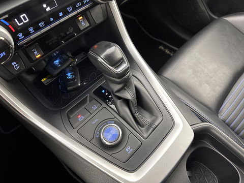 Toyota RAV4 2.5 Hybrid AWD Bi-Tone (INCL.BTW) *LEATHER | FULL-LED | ADAPTIVE-CRUISE | BLINDS-SPOT | TOP-VIEW | JBL-SOUND | KEYLESS | NAVI-FULLMAP | DAB+ | 18''ALU | TOWBAR*