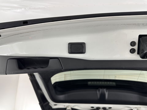 Toyota RAV4 2.5 Hybrid AWD Bi-Tone (INCL.BTW) *LEATHER | FULL-LED | ADAPTIVE-CRUISE | BLINDS-SPOT | TOP-VIEW | JBL-SOUND | KEYLESS | NAVI-FULLMAP | DAB+ | 18''ALU | TOWBAR*