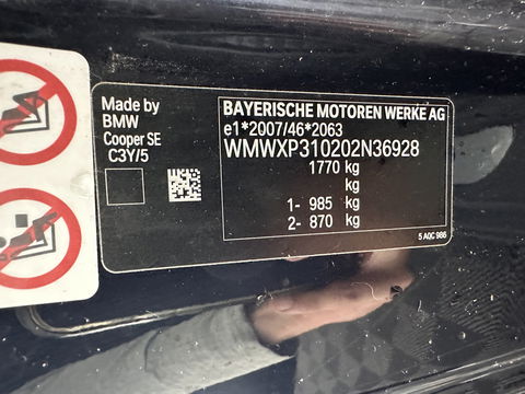 MINI Mini Electric Yours 33 kWh [ 3-Fase ] Aut.*PANO | LUXURY-LEATHER | HARMAN/KARDON-AUDIO | MATRIX-LED | KEYLESS | CAMERA | NAVI-FULLMAP | DIGI-COCKPIT | DAB | HEAD-UP | HEATED-SPORTSEATS | AMBIENT-LIGHT | CCS-FASTLOADER | 17"ALU*