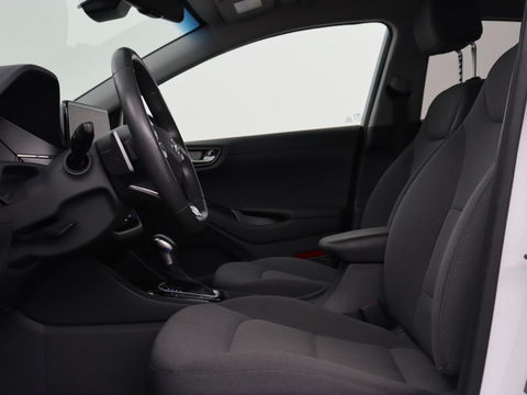 Hyundai IONIQ 1.6 GDI PHEV Comfort | Stoel & stuurverwarming | Adaptive cruise | Camera | Carplay | Navigatie | Full LED | Keyless | Plug In