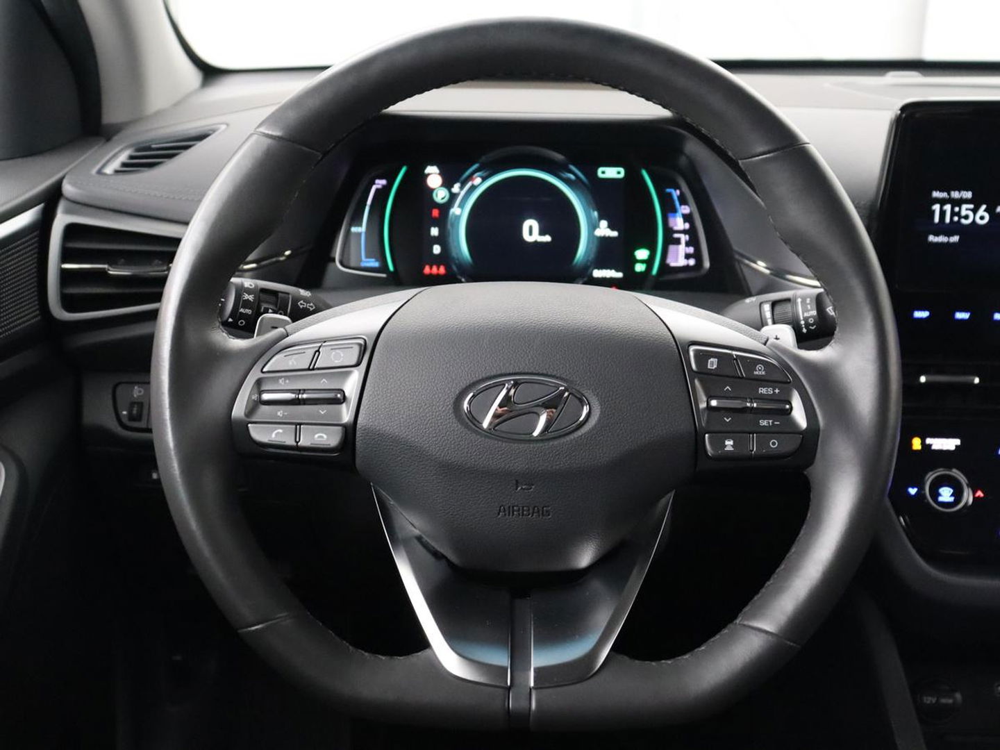 Hyundai IONIQ 1.6 GDI PHEV Comfort | Stoel & stuurverwarming | Adaptive cruise | Camera | Carplay | Navigatie | Full LED | Keyless | Plug In