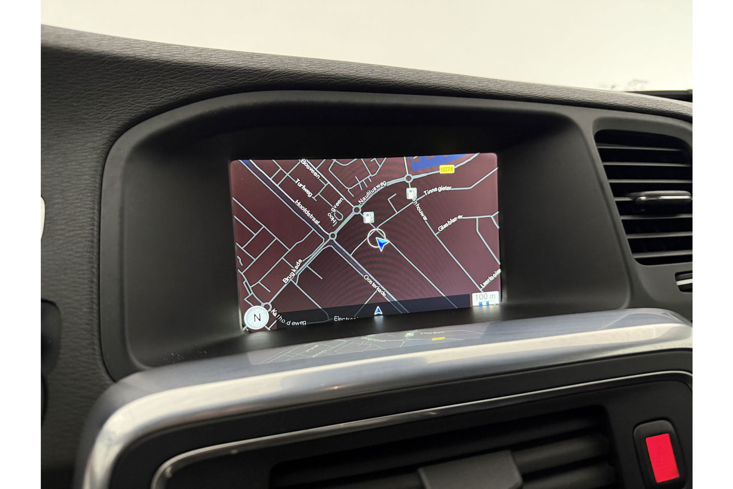 Volvo S60 2.0 T5 245PK R-Design LED Trekhaak Virtual Clima Cruise Navi Leder PDC 18''LMV