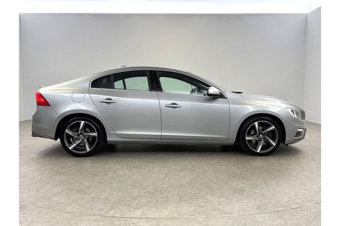 Volvo S60 2.0 T5 245PK R-Design LED Trekhaak Virtual Clima Cruise Navi Leder PDC 18''LMV