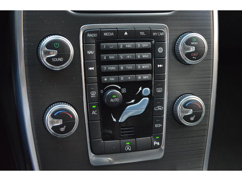Volvo V70 T4 Polar | Volledig Dealer Onderhouden | Trekhaak | Stoelverwarming | Standkachel | Automaat | Cruise |
