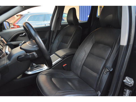 Volvo V70 T4 Polar | Volledig Dealer Onderhouden | Trekhaak | Stoelverwarming | Standkachel | Automaat | Cruise |