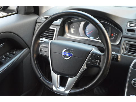 Volvo V70 T4 Polar | Volledig Dealer Onderhouden | Trekhaak | Stoelverwarming | Standkachel | Automaat | Cruise |