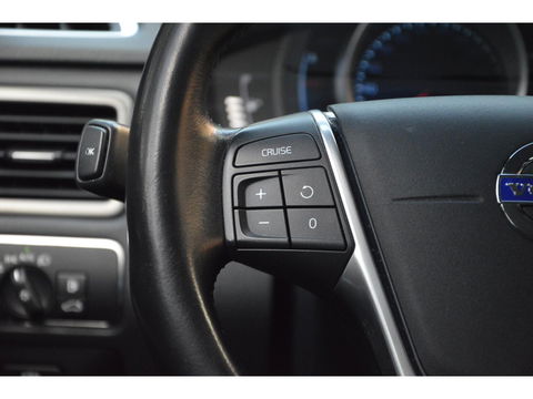Volvo V70 T4 Polar | Volledig Dealer Onderhouden | Trekhaak | Stoelverwarming | Standkachel | Automaat | Cruise |