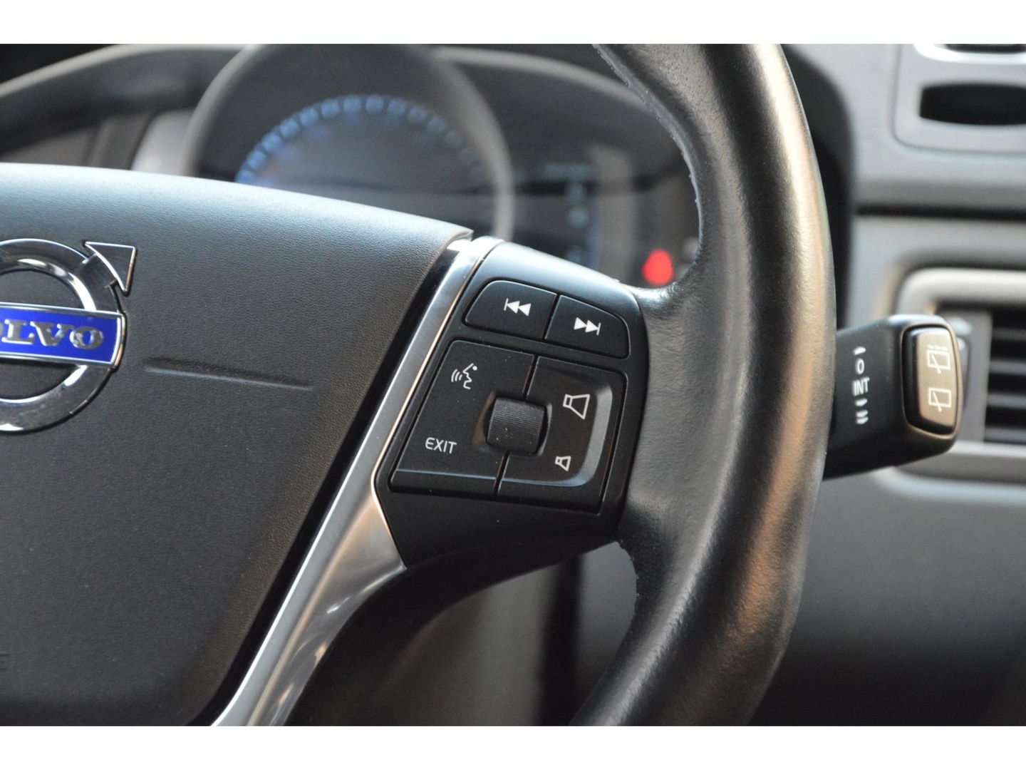Volvo V70 T4 Polar | Volledig Dealer Onderhouden | Trekhaak | Stoelverwarming | Standkachel | Automaat | Cruise |
